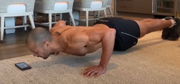 How to Stretch Like David Goggins A Guide for the Mind and Body